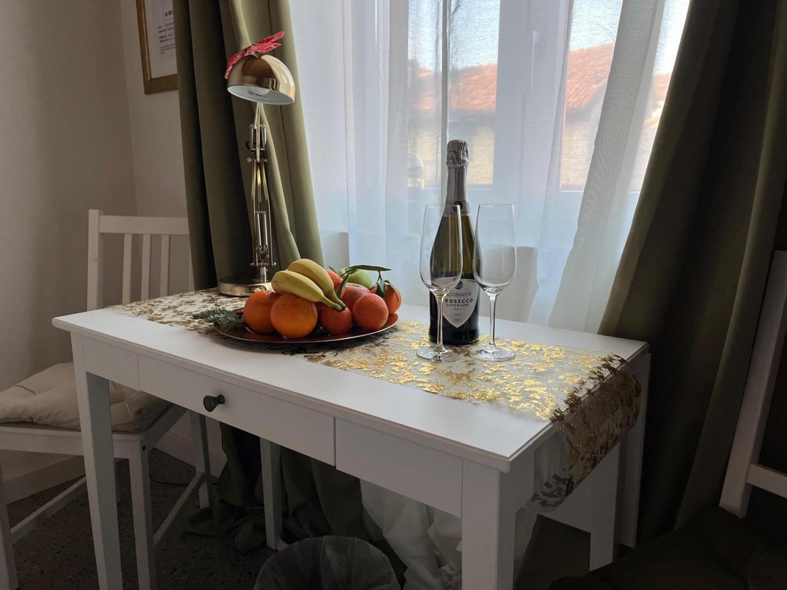 Bed and Breakfast La Casa Di Amos Vaprio d'Adda Екстер'єр фото